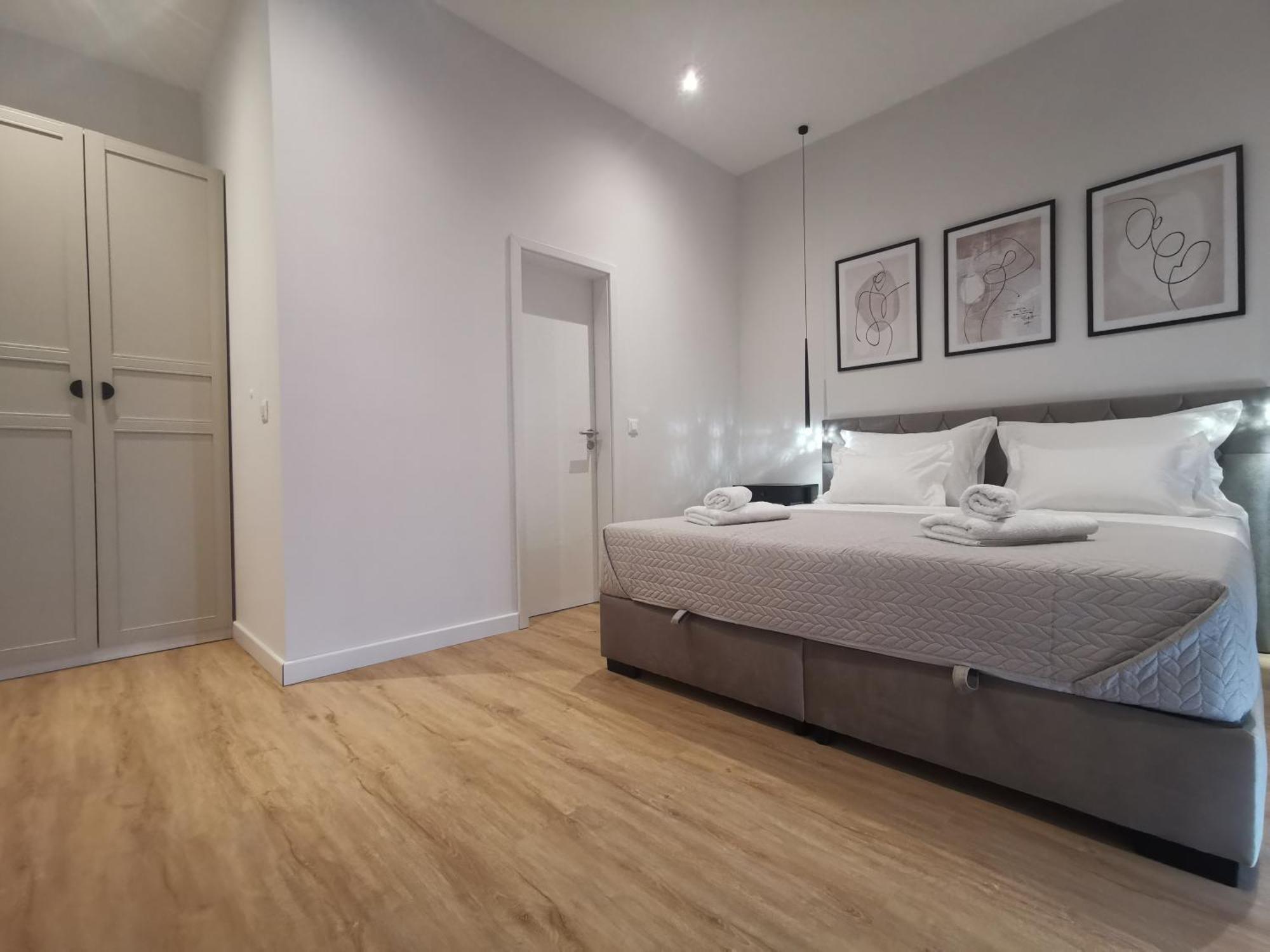 לומבארדה Villa Kora - Luxury Holiday Apartments מראה חיצוני תמונה