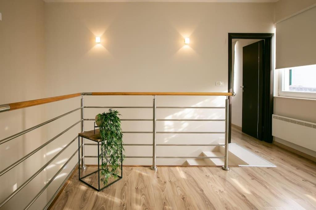 לומבארדה Villa Kora - Luxury Holiday Apartments מראה חיצוני תמונה